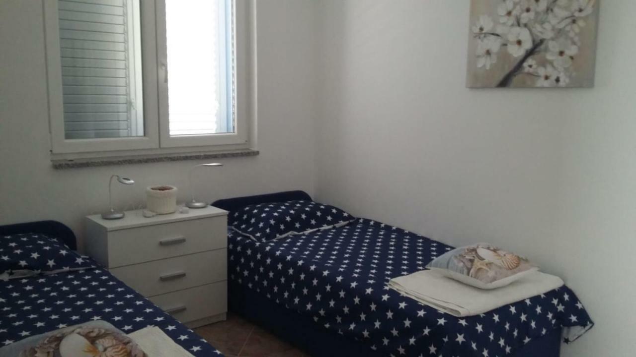 Holiday Home Ankica Razanac Bagian luar foto